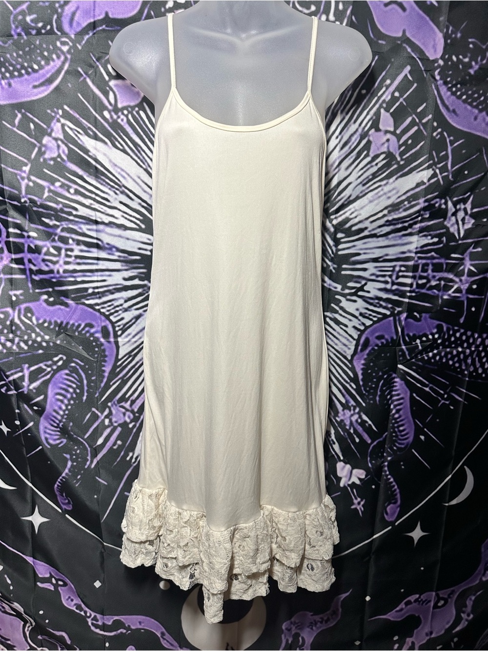Final Touch Cream Slip with Lace Ruffle Hem